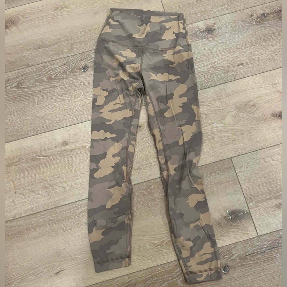 Lululemon camo beige leggings